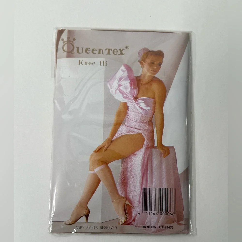 Queentex Stockings Womens  One Size Knee High Suntan Nylons Vintage Pull‎ Up New